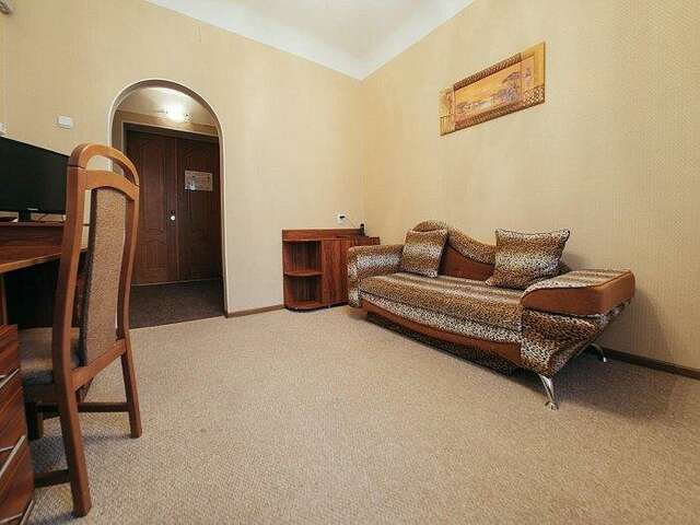 Гостиница Волга Ульяновск-163